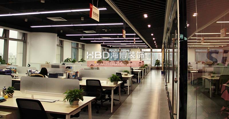 辦公室裝修實景照,辦公區(qū)裝修設計.jpg 辦公室裝修實景照,辦公區(qū)裝修設計.jpg