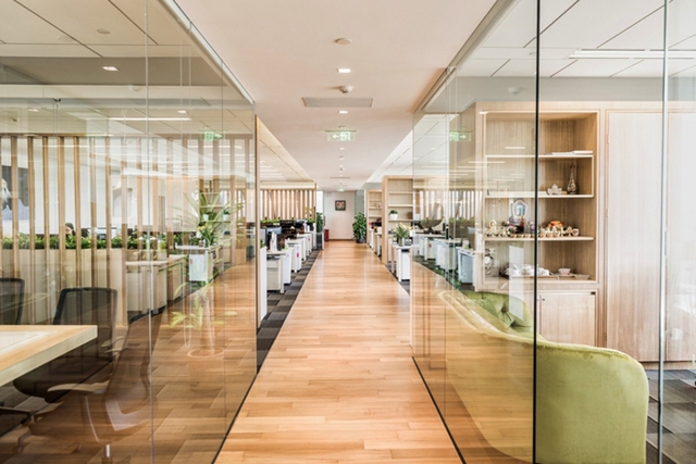 現代簡約辦公室裝修設計.jpg 現代簡約辦公室裝修設計.jpg